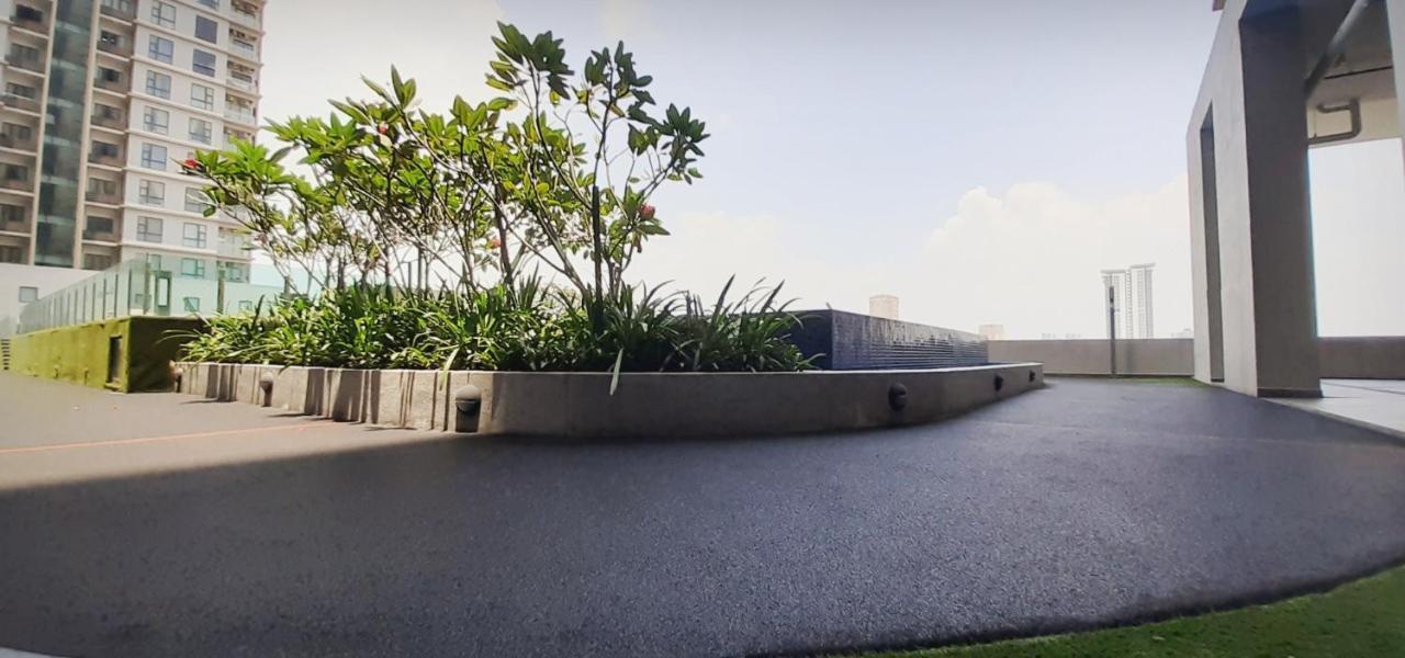 Sunway Paradise Home Staycation Ph2120 Self Check In Out Subang Jaya Exterior photo