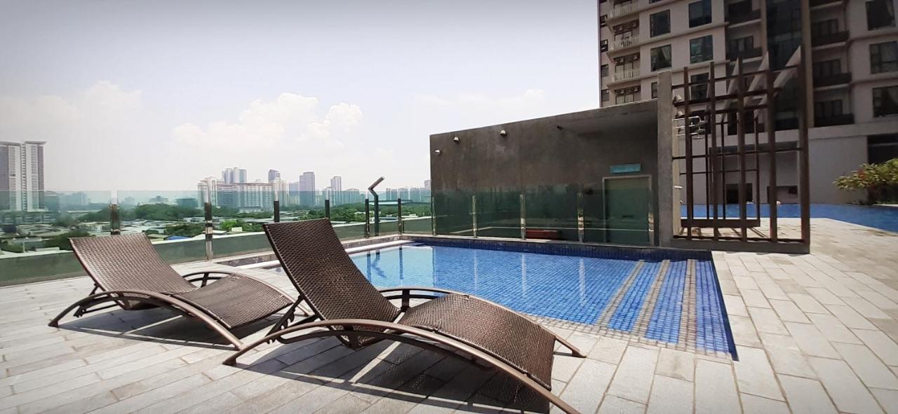 Sunway Paradise Home Staycation Ph2120 Self Check In Out Subang Jaya Exterior photo