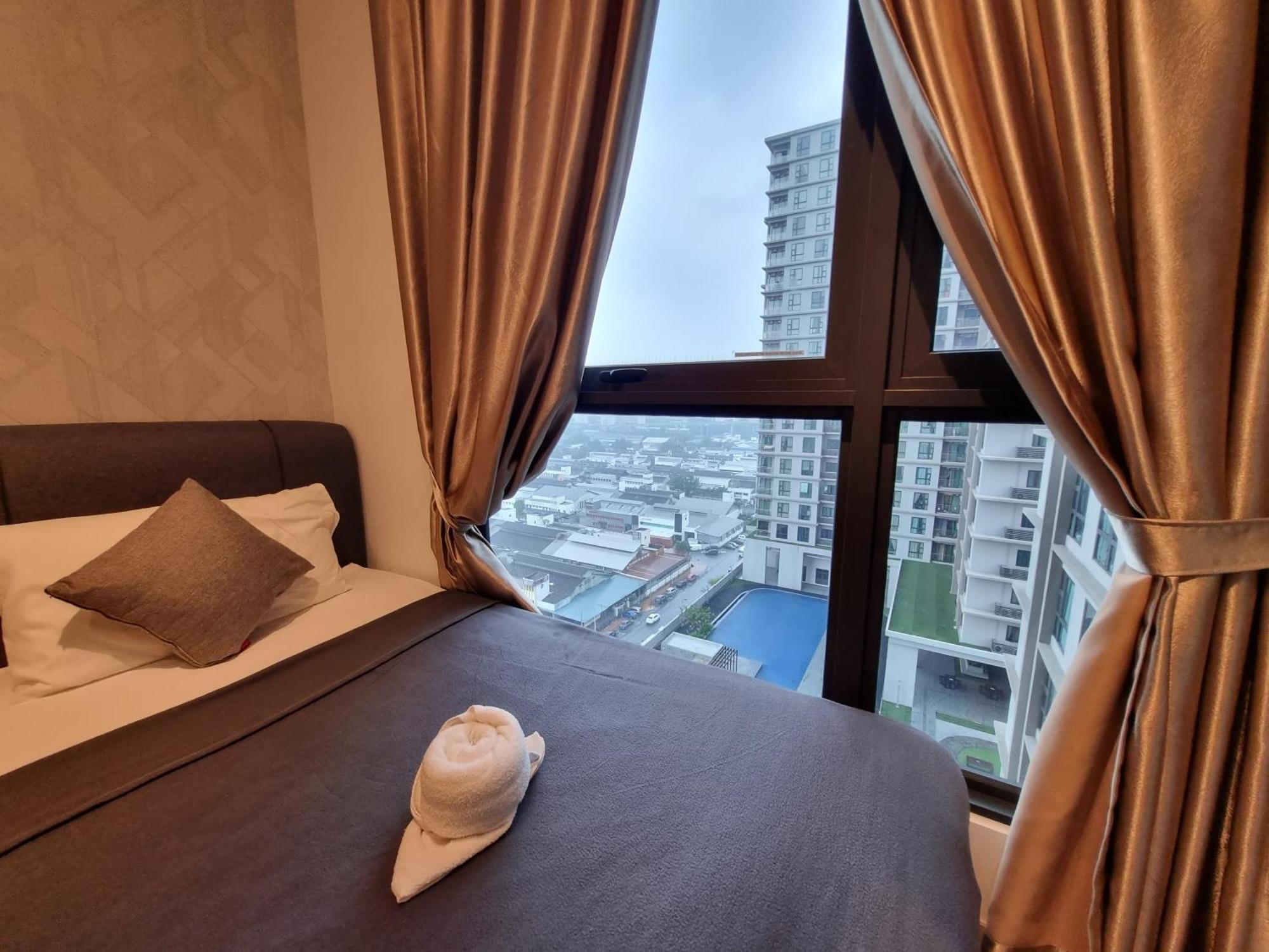 Sunway Paradise Home Staycation Ph2120 Self Check In Out Subang Jaya Exterior photo