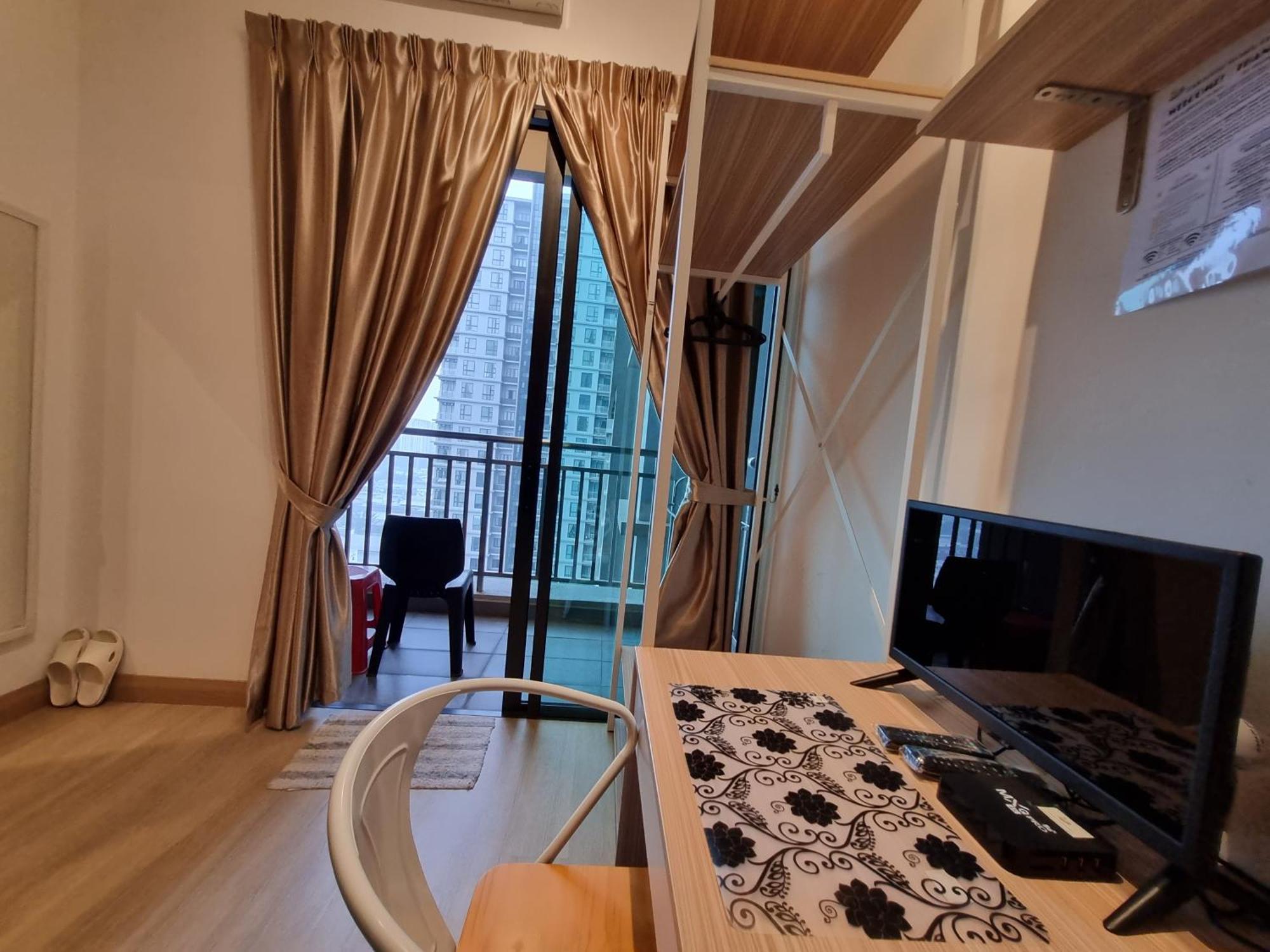Sunway Paradise Home Staycation Ph2120 Self Check In Out Subang Jaya Exterior photo